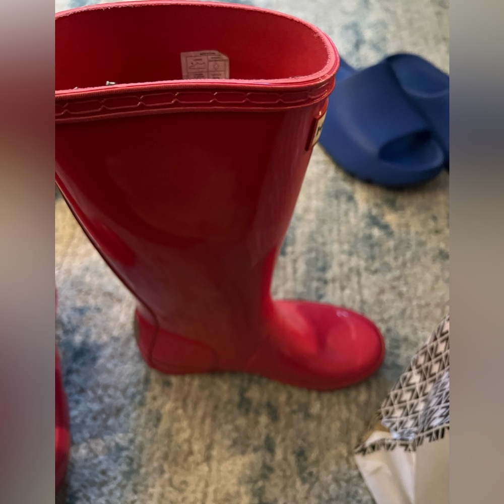 Girls size 3 Hunter boots PINK used in very good condition
